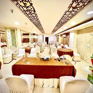 Spb 87 Near Karol Bagh Metro Station Delhi (National Capital Territory of India)